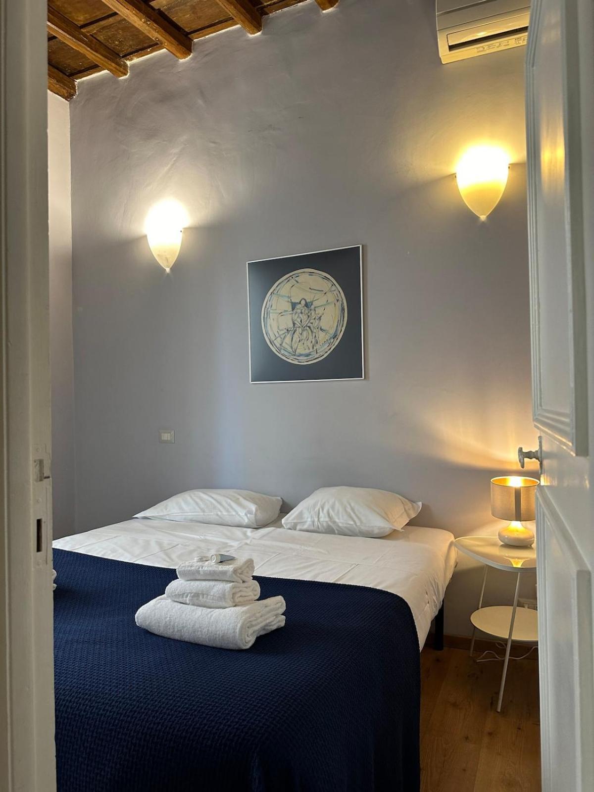 Apartment Artist In The Heart Of Trastevere