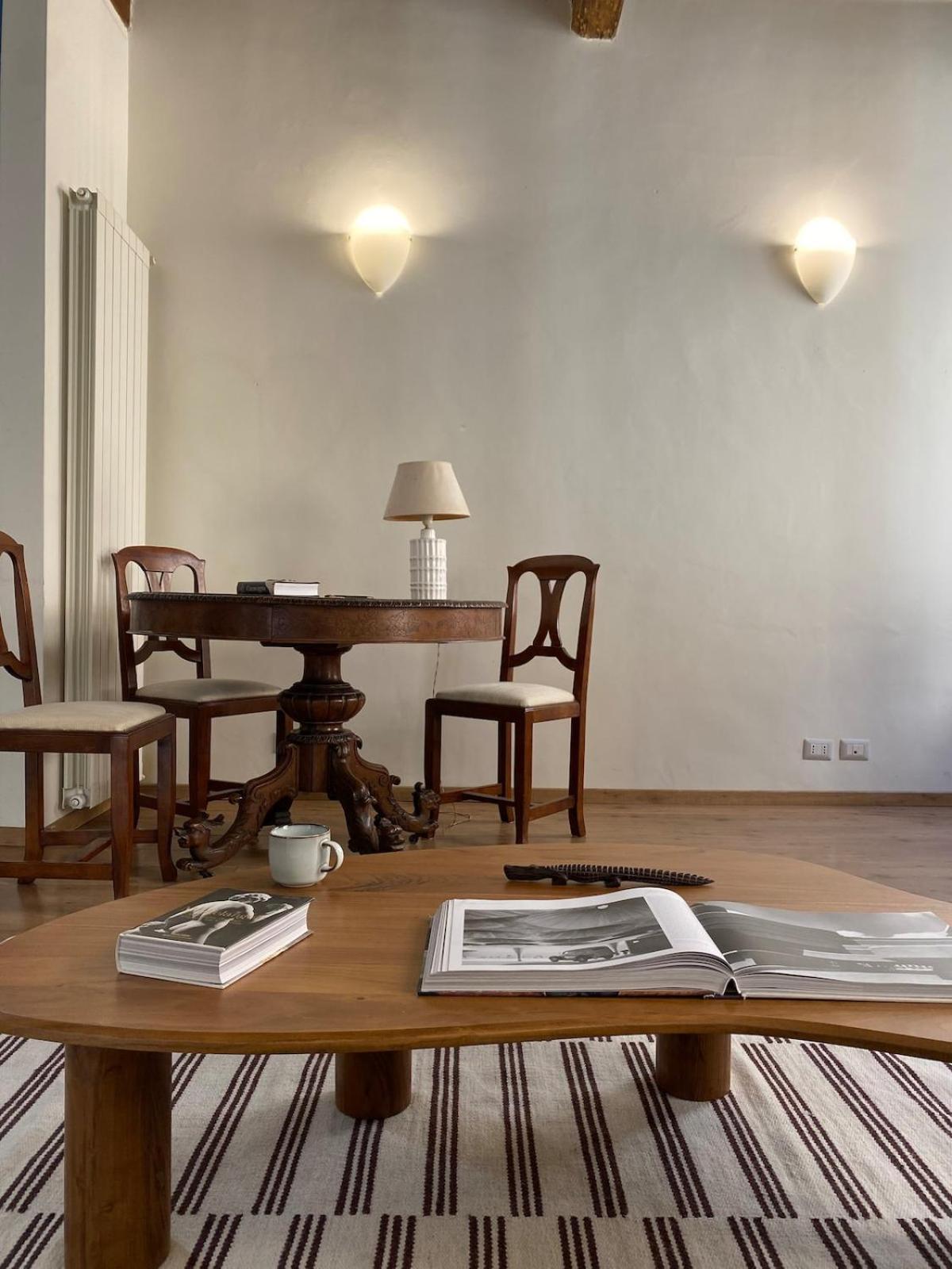 Artist In The Heart Of Trastevere