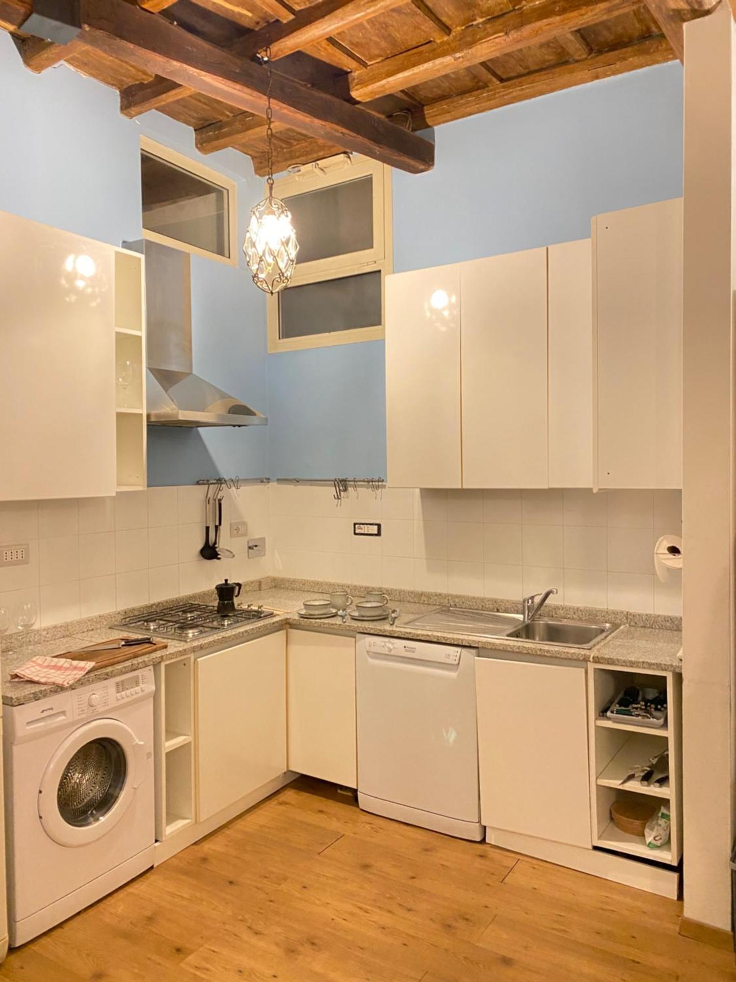 Apartment Artist In The Heart Of Trastevere